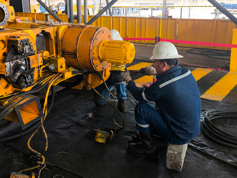 img 4 top service commlex